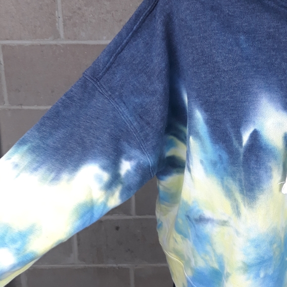 Calvin Klein Tie Dye Relaxed Copped Hoodie - Picture 5 of 8